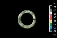 藏品(環狀玦形耳飾)的圖片