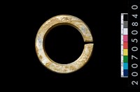 藏品(環狀玦形耳飾)的圖片