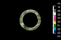 藏品(環狀玦形耳飾)的圖片