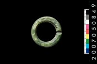 藏品(環狀玦形耳飾)的圖片