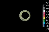 藏品(環狀玦形耳飾)的圖片