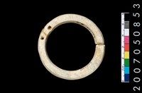 藏品(環狀玦形耳飾)的圖片