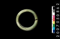 藏品(環狀玦形耳飾)的圖片