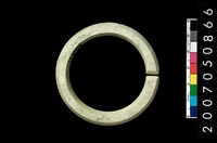 藏品(環狀玦形耳飾)的圖片