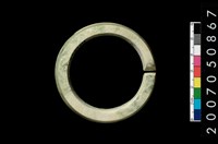 藏品(環狀玦形耳飾)的圖片