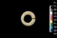 藏品(環狀玦形耳飾)的圖片