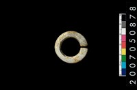 藏品(環狀玦形耳飾)的圖片