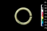 藏品(環狀玦形耳飾)的圖片