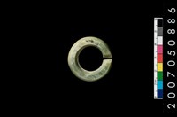 藏品(環狀玦形耳飾)的圖片