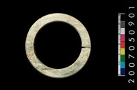 藏品(環狀玦形耳飾)的圖片