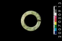 藏品(環狀玦形耳飾)的圖片