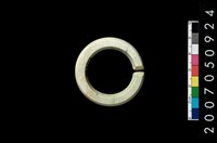 藏品(環狀玦形耳飾)的圖片