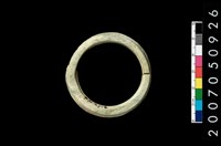 藏品(環狀玦形耳飾)的圖片