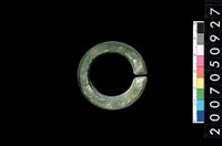 藏品(環狀玦形耳飾)的圖片