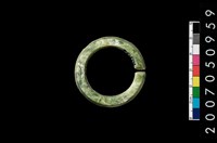 藏品(環狀玦形耳飾)的圖片