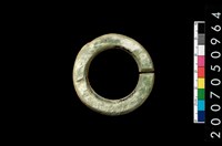 藏品(環狀玦形耳飾)的圖片