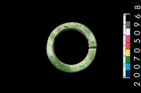 藏品(環狀玦形耳飾)的圖片