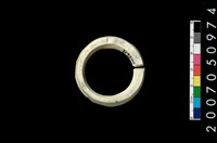 藏品(環狀玦形耳飾)的圖片