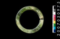 藏品(環狀玦形耳飾)的圖片