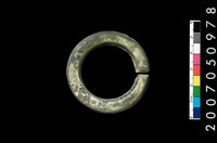 藏品(環狀玦形耳飾)的圖片