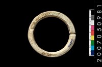 藏品(環狀玦形耳飾)的圖片