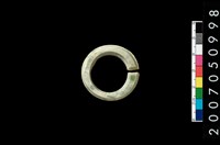 藏品(環狀玦形耳飾)的圖片