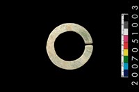 藏品(環狀玦形耳飾)的圖片