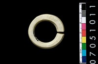 藏品(環狀玦形耳飾)的圖片