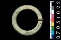 藏品(環狀玦形耳飾)的圖片