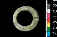 藏品(環狀玦形耳飾)的圖片