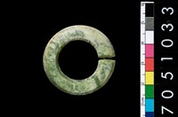 藏品(環狀玦形耳飾)的圖片