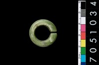 藏品(環狀玦形耳飾)的圖片