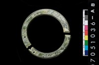 藏品(環狀玦形耳飾)的圖片