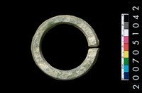 藏品(環狀玦形耳飾)的圖片