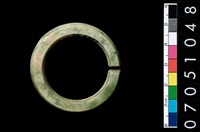 藏品(環狀玦形耳飾)的圖片