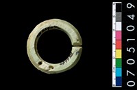 藏品(環狀玦形耳飾)的圖片