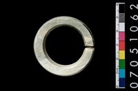 藏品(環狀玦形耳飾)的圖片