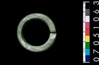 藏品(環狀玦形耳飾)的圖片