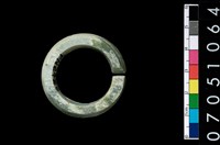 藏品(環狀玦形耳飾)的圖片