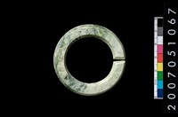 藏品(環狀玦形耳飾)的圖片