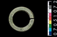 藏品(環狀玦形耳飾)的圖片