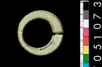 藏品(環狀玦形耳飾)的圖片