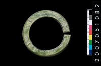 藏品(環狀玦形耳飾)的圖片