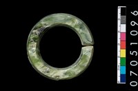 藏品(環狀玦形耳飾)的圖片