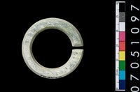 藏品(環狀玦形耳飾)的圖片