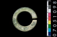 藏品(環狀玦形耳飾)的圖片