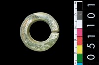 藏品(環狀玦形耳飾)的圖片