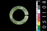 藏品(環狀玦形耳飾)的圖片