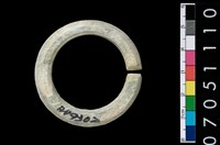 藏品(環狀玦形耳飾)的圖片