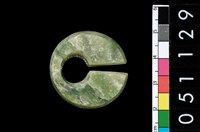 藏品(圓核型玦形耳飾)的圖片